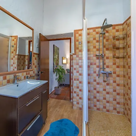 Con Piscina Privada En Bolonia * Тарифа